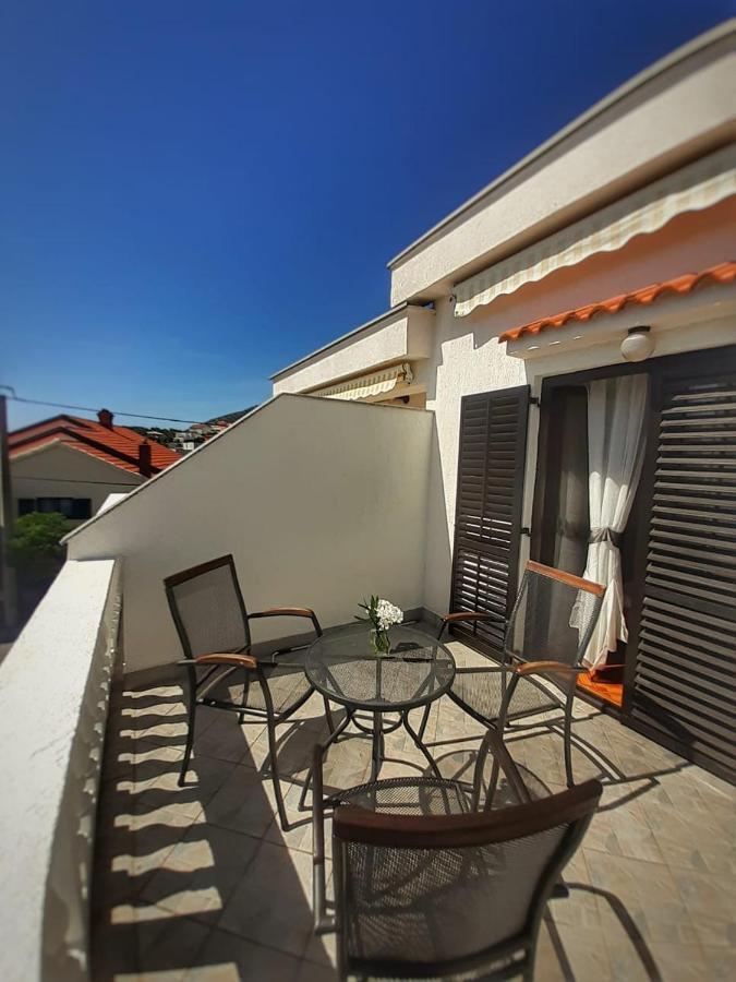 Guest House Keskic 카를로바크 외부 사진