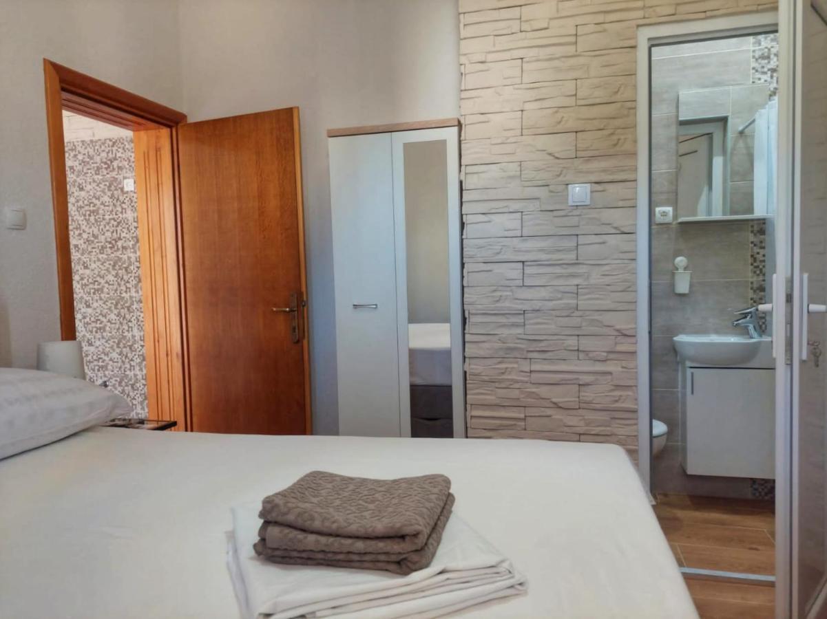 Guest House Keskic 카를로바크 외부 사진