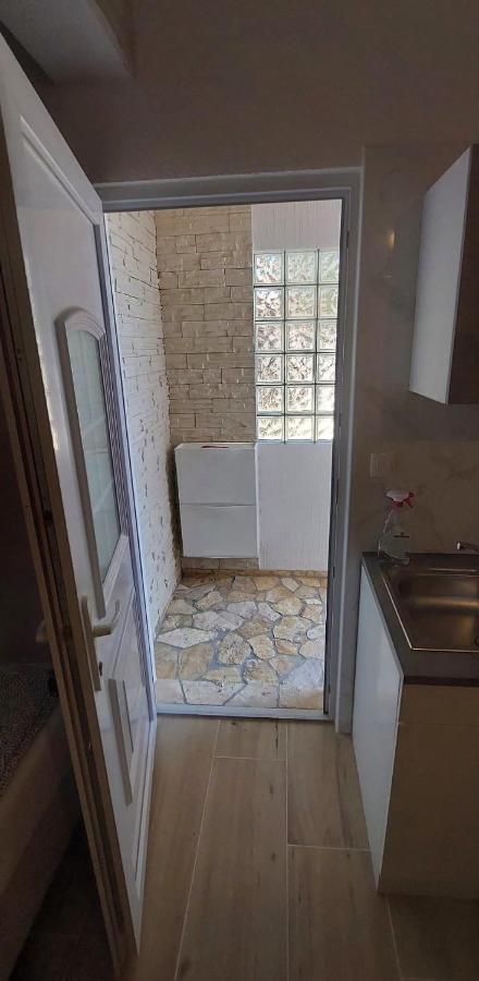 Guest House Keskic 카를로바크 외부 사진